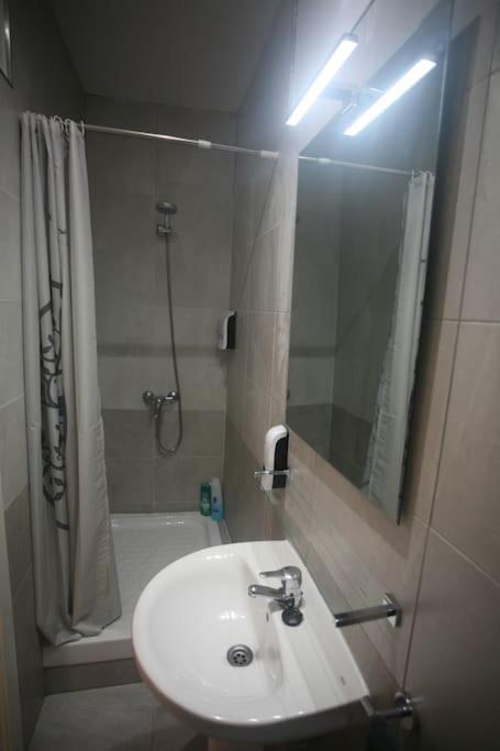 Divina Malasana Apartment Мадрид Екстериор снимка