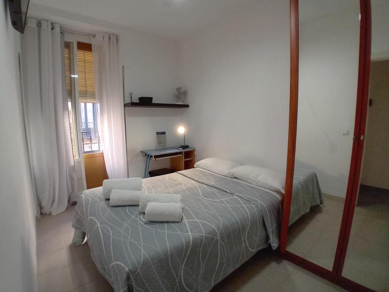 Divina Malasana Apartment Мадрид Екстериор снимка
